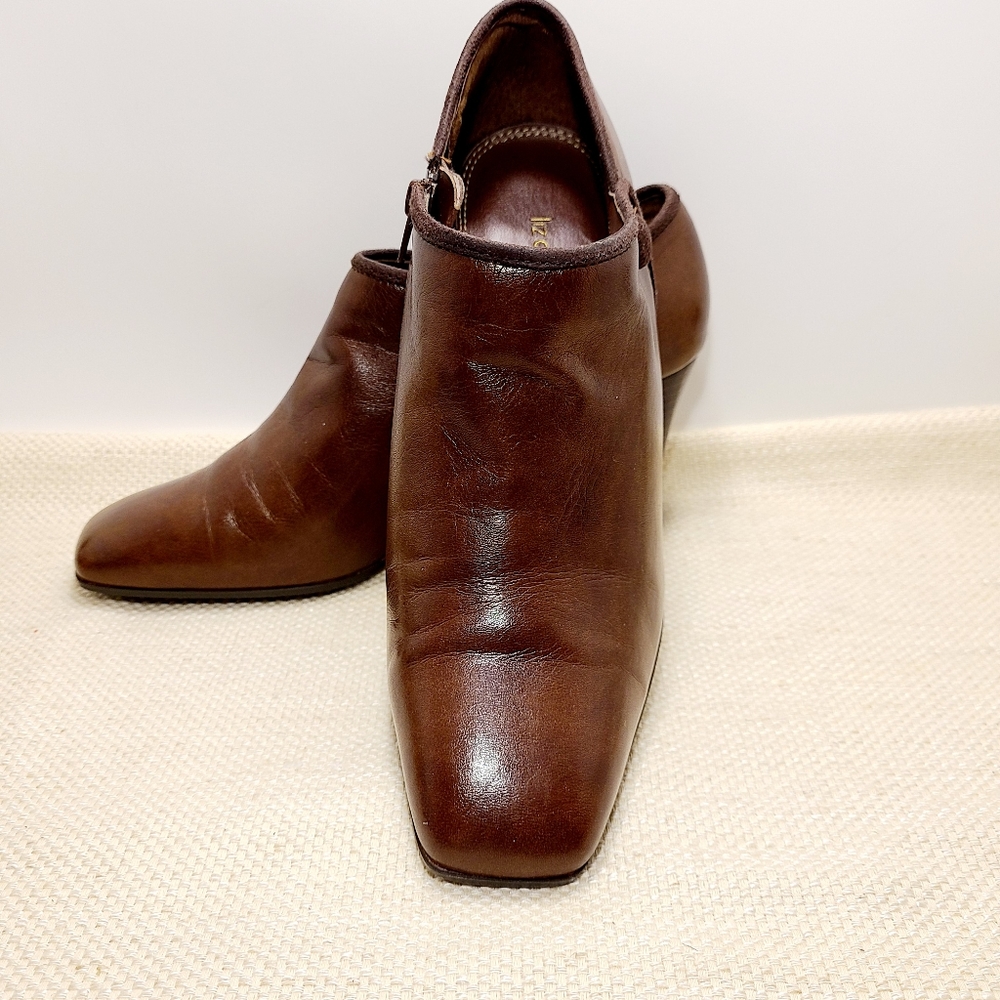 Liz Claiborne Coleen Ankle boots bootie.
